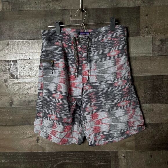 Patagonia Wavefarer Board Shorts 32 - Picture 1 of 3
